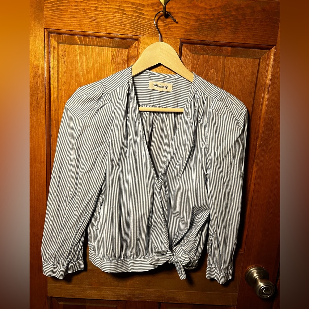 Madewell Top. Blue and white stripes. Size M. 3/4 length sleeve. Ties to side.